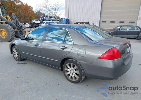 2006 Honda Accord 3.0 Ex from USA, damaged, VIN 1HGCM66896A017143